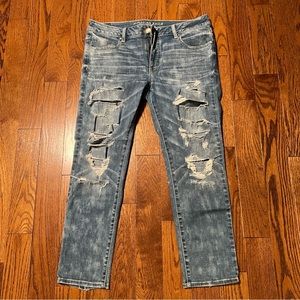 American Eagle super stretch super ripped jeans. Jegging ankle.Acid wash blue.